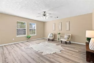 8836 E Buffalo Cir, Willis, TX 77378 - Photo 4