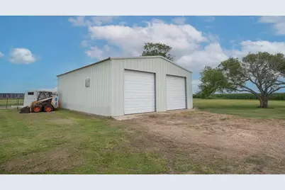 1737 County Road 425, Clemville, TX 77414 - Photo 6