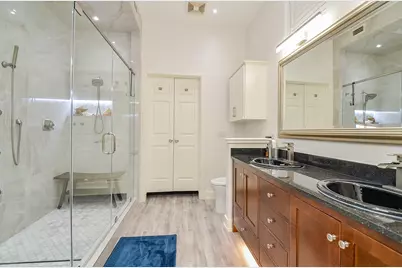 1901 Post Oak Boulevard #1501, Houston, TX 77056 - Photo 14