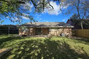 11931 Tanager St, Houston, TX 77072 - Photo 4