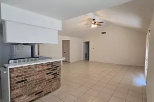 11931 Tanager St, Houston, TX 77072 - Photo 8