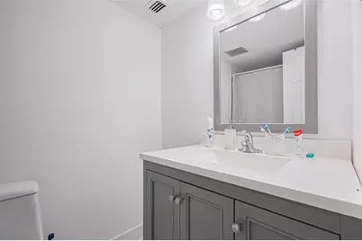 10174 Beekman Place Drive, Houston, TX 77043 - Photo 22