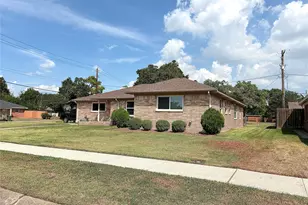 2113 Helen St, Pasadena, TX 77502 - Photo 2