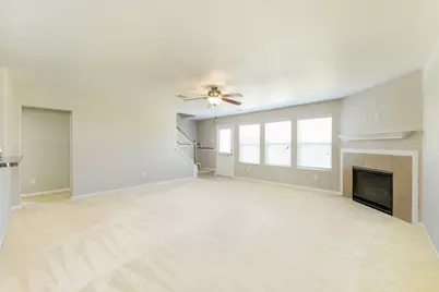 9909 Hyacinth Way, Conroe, TX 77385 - Photo 4