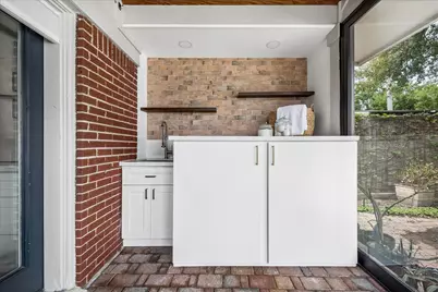 1706 W Main Street, Houston, TX 77098 - Photo 20