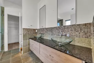 5632 Kiam St, Houston, TX 77007 - Photo 18