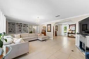 10807 Chimney Rock Rd, Houston, TX 77096 - Photo 8