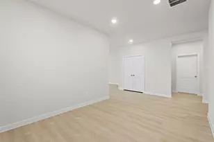 25423 Blossom Ct, Montgomery, TX 77316 - Photo 10