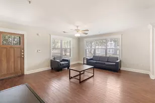 1725 Harvey Mitchell Pkwy S, College Station, TX 77840 - Photo 8