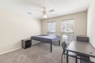 1725 Harvey Mitchell Pkwy S, College Station, TX 77840 - Photo 16