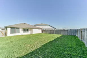 7834 Golden Rubia Ln, Rosharon, TX 77583 - Photo 26