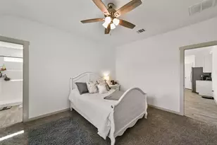 7834 Golden Rubia Ln, Rosharon, TX 77583 - Photo 16