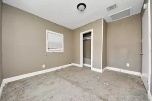 7351 Guadalcanal Rd, Houston, TX 77033 - Photo 10