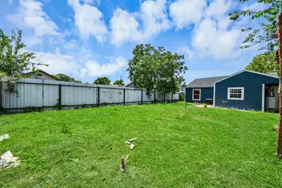 7351 Guadalcanal Road, Houston, TX 77033 - Photo 28