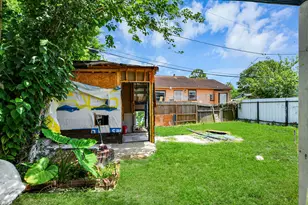 7351 Guadalcanal Rd, Houston, TX 77033 - Photo 24
