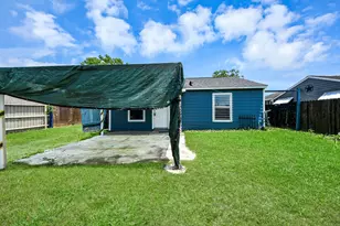 7351 Guadalcanal Rd, Houston, TX 77033 - Photo 2