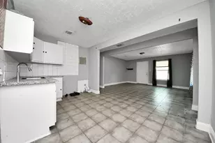 7351 Guadalcanal Rd, Houston, TX 77033 - Photo 14