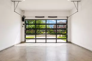1642 Bonnie Brae St, Houston, TX 77006 - Photo 20