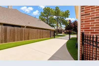 5727 Malcomboro Drive, Houston, TX 77041 - Photo 24
