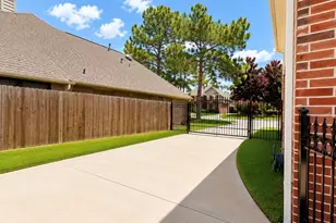5727 Malcomboro Dr, Houston, TX 77041 - Photo 24