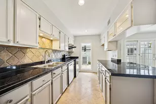 6333 Del Monte Dr, Houston, TX 77057 - Photo 14