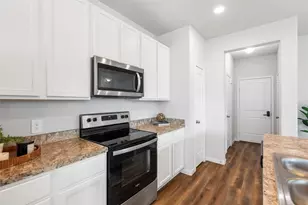 1425 Desire Ln, Bryan, TX 77803 - Photo 8