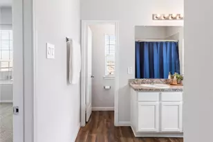 1425 Desire Ln, Bryan, TX 77803 - Photo 16