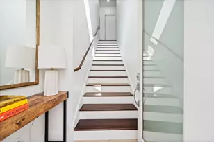 3302 Lake St, Houston, TX 77098 - Photo 2