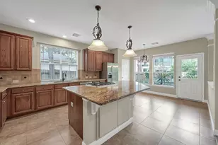 7 Cross Lake Dr, The Woodlands, TX 77382 - Photo 14