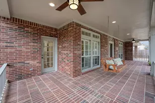 7 Cross Lake Dr, The Woodlands, TX 77382 - Photo 4