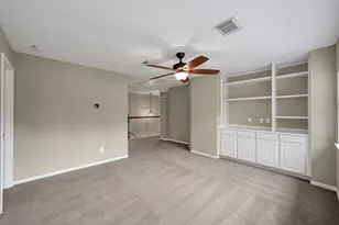 7 Cross Lake Dr, The Woodlands, TX 77382 - Photo 32