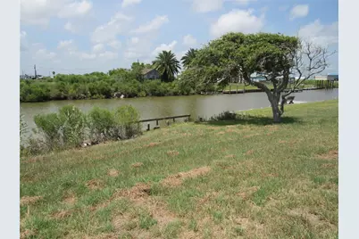 14482 Albacore Street, Sargent, TX 77414 - Photo 2