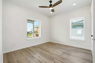 18 Blue Heron Cir, Jamaica Beach, TX 77554 - Photo 34