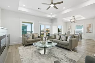 18 Blue Heron Cir, Jamaica Beach, TX 77554 - Photo 10
