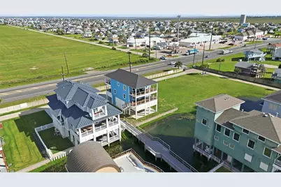 18 Blue Heron Circle, Jamaica Beach, TX 77554 - Photo 10