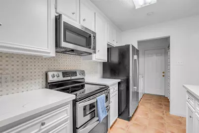 13740 Hollowgreen Drive #605, Houston, TX 77082 - Photo 16