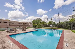 13740 Hollowgreen Dr, Houston, TX 77082 - Photo 38