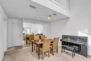 13740 Hollowgreen Dr, Houston, TX 77082 - Photo 8