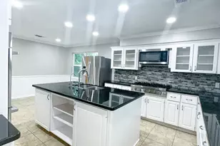 537 Natchez Park, Conroe, TX 77302 - Photo 8