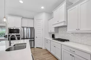 2826 Acacia Grv Dr, Katy, TX 77494 - Photo 4