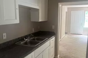 348 Garland St, Beaumont, TX 77705 - Photo 2