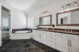 1047 W 17th St, Houston, TX 77008 - Photo 12