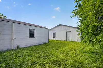 4715 Engleford Street, Houston, TX 77026 - Photo 32