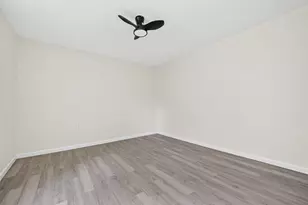4715 Engleford St, Houston, TX 77026 - Photo 26