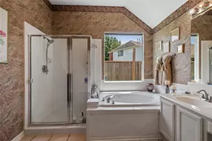 12211 Oyster Cove Ct, Stafford, TX 77477 - Photo 8