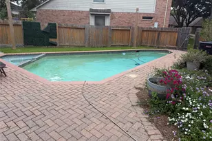 12211 Oyster Cove Ct, Stafford, TX 77477 - Photo 2