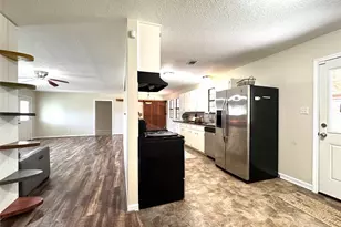 105 Magnolia Ln, Conroe, TX 77304 - Photo 4