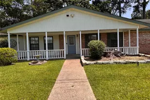 105 Magnolia Ln, Conroe, TX 77304 - Photo 1
