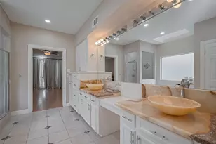 1123 Horseshoe Dr, Sugar Land, TX 77478 - Photo 38