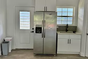 4827 1st St, Houston, TX 77504 - Photo 8